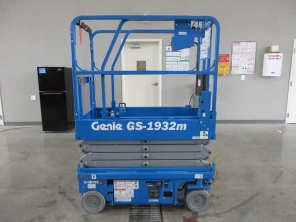 NEW 2025 GENIE GS-1932m E-Drive Micro Scissor Lift