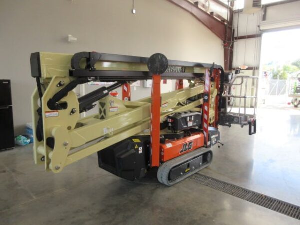 NEW 2025 JLG X600AJ – COMPACT CRAWLER BOOM LIFT -Electric Lithium